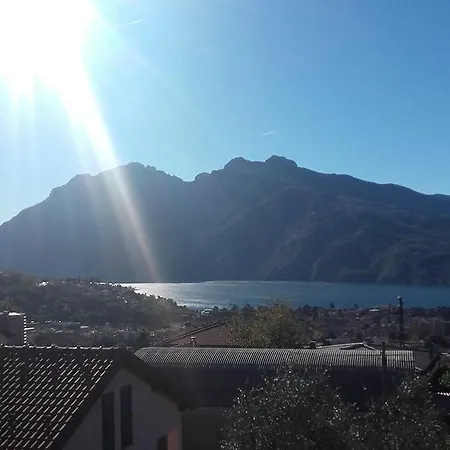 Angolo Aromatico مانديلو ديل لاريو
