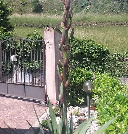 Angolo Aromatico شقة مانديلو ديل لاريو